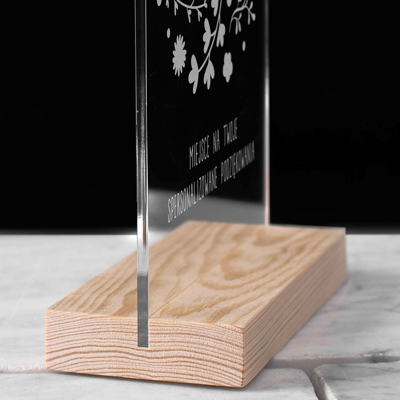 Personalizowana statuetka na podziękowanie