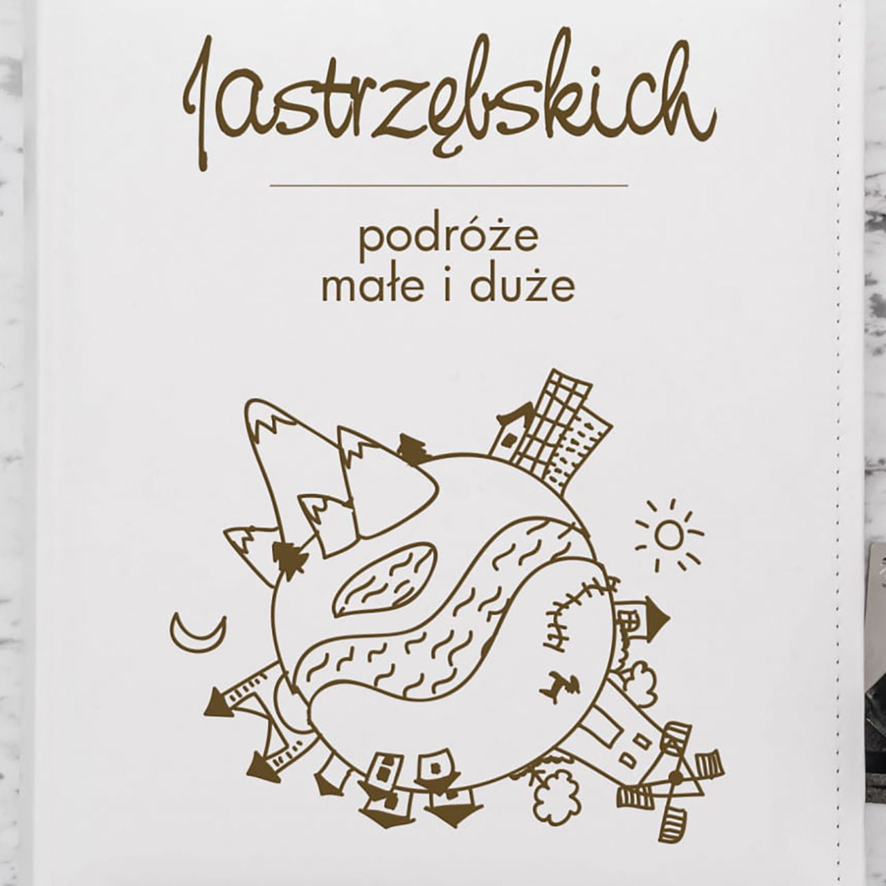 Grawerowany album na prezent dla pary - nasze podróże