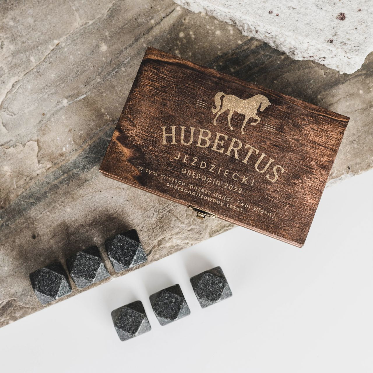 Kamienie do whisky - Hubertus - prezent dla myśliwego