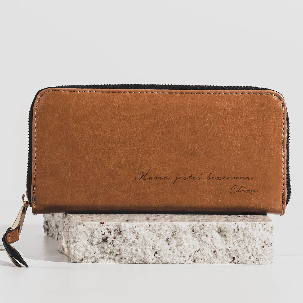 Skórzany portfel dla mamy - pożyteczny prezent dla mamy portfel personalizowany prezent na dzień mamy