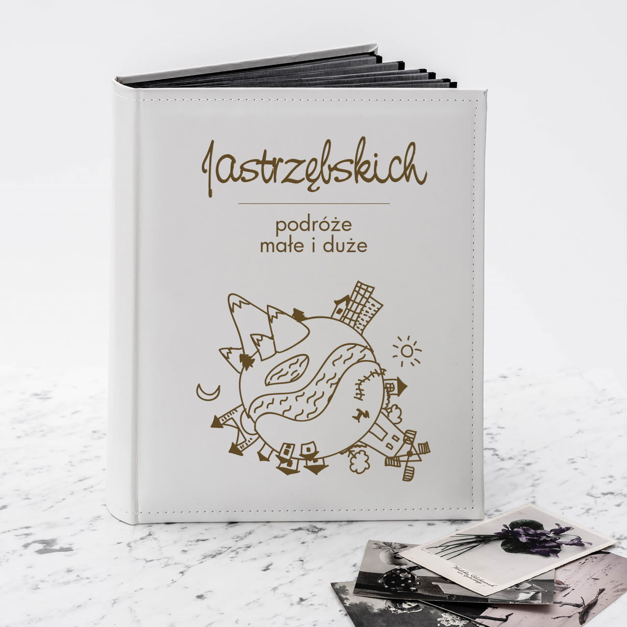 Grawerowany album na prezent dla pary - nasze podróże prezent dla podróżników album z grawerem personalizowany album