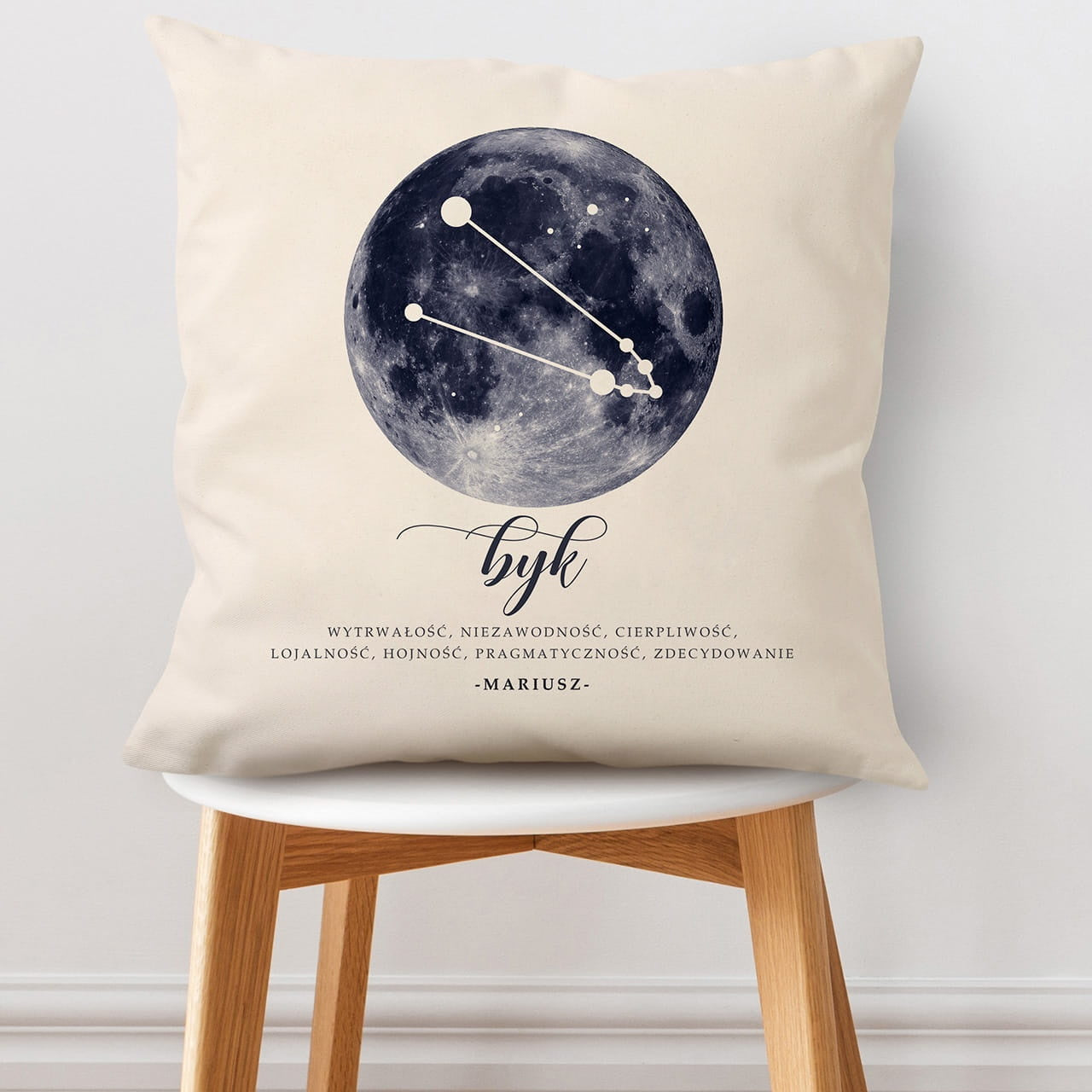 Poduszka ze znakiem zodiaku - byk