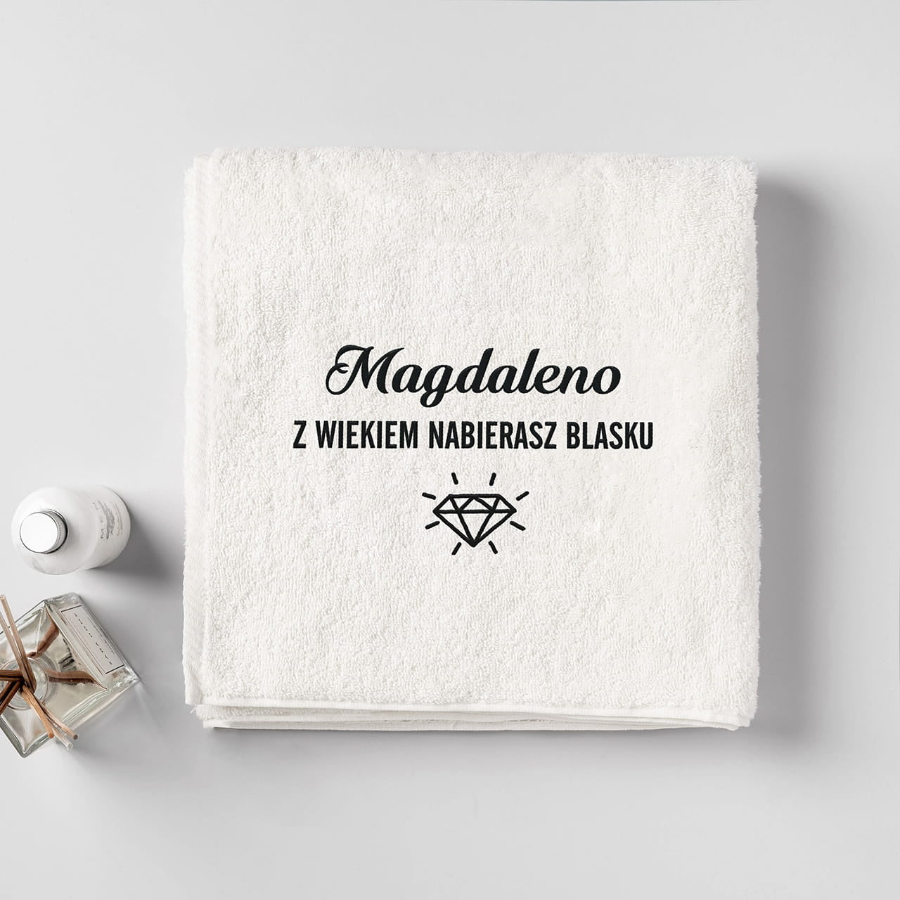 Ręcznik z imieniem dla przyjaciółki prezent dla przyjaciółki personalizowany prezent ręcznik z imieniem 