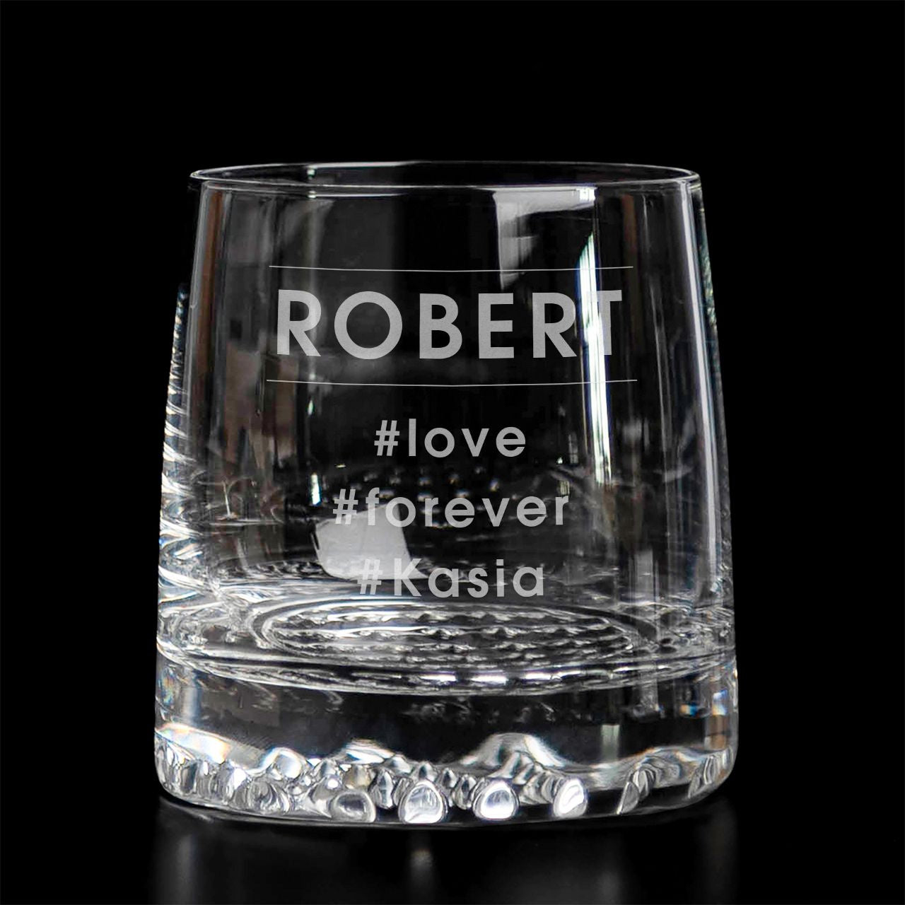 Szklanka do whisky z imieniem - prezent na Walentynki dla niego Hashtag