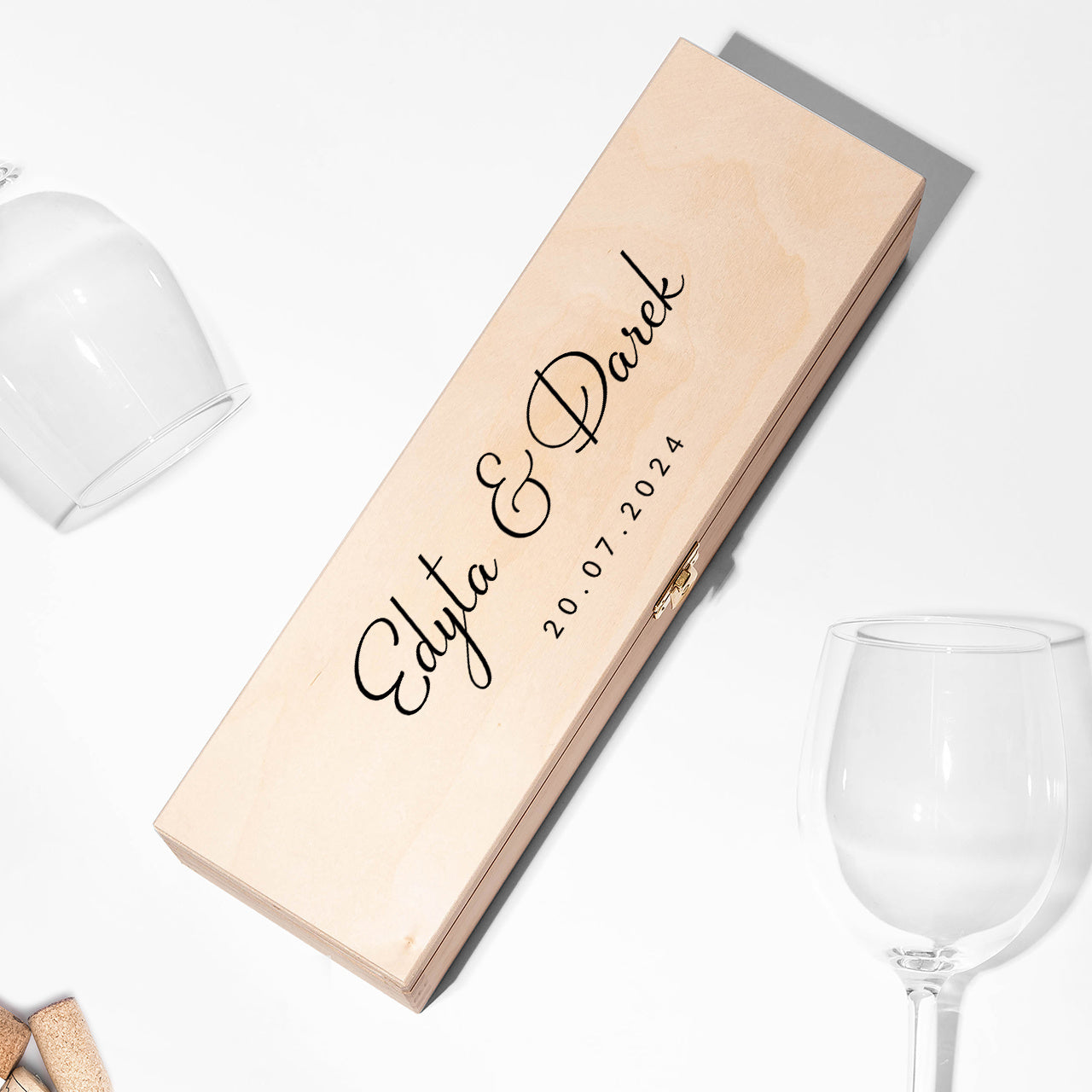 Personalizowana skrzynka na wino na prezent dla Młodej Pary
