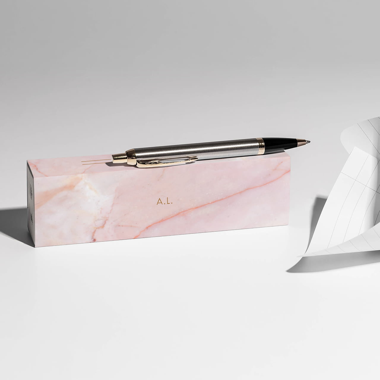 Długopis w personalizowanym opakowaniu - elegancki prezent