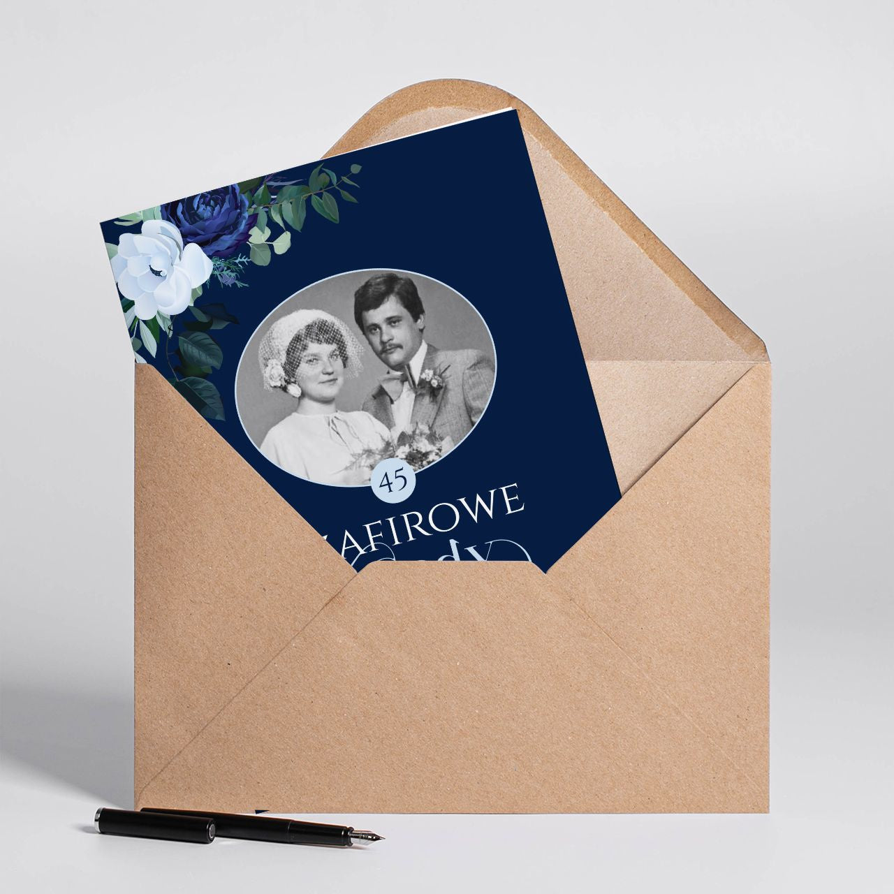 Kartka na 45 rocznicę ślubu - prezent na szafirowe gody