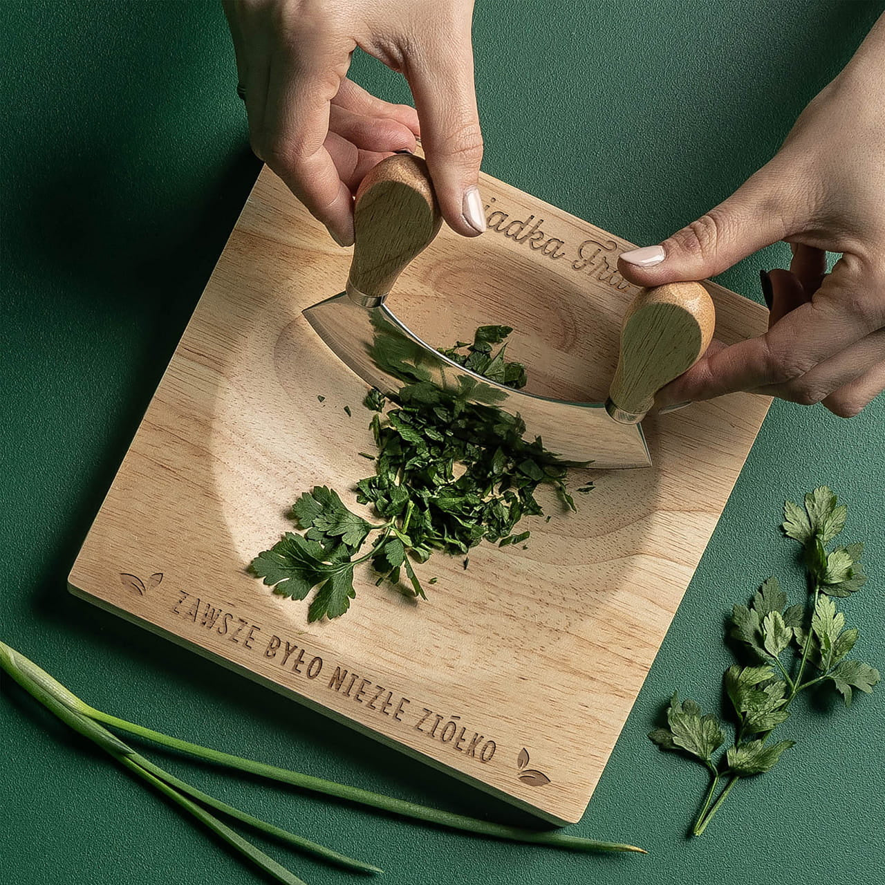 Grawerowany siekacz na prezent dla dziadka - niezłe ziółko prezent na dzień dziadka siekacz do ziół
