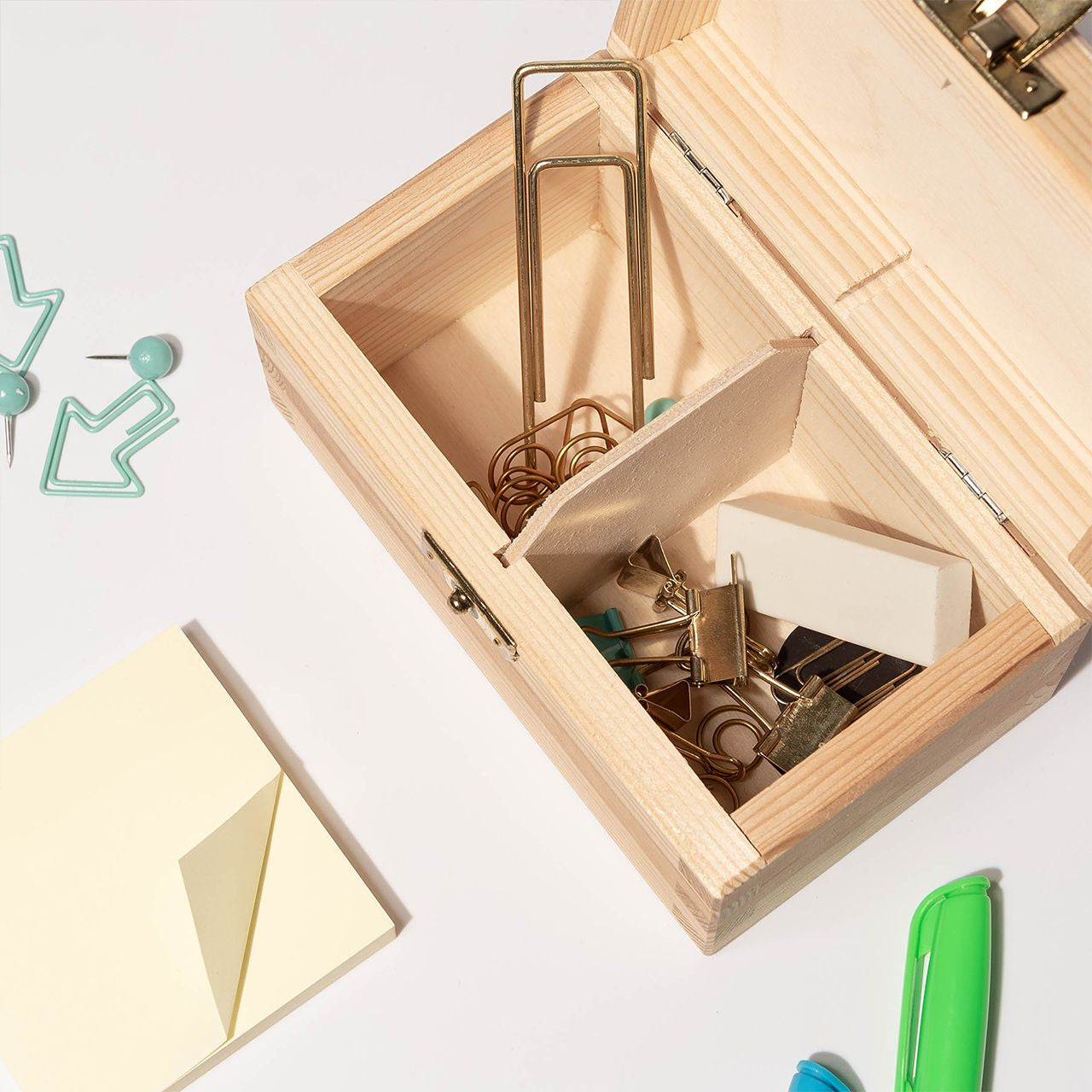 Personalizowana szkatułka drewniana dla dziecka na Święta