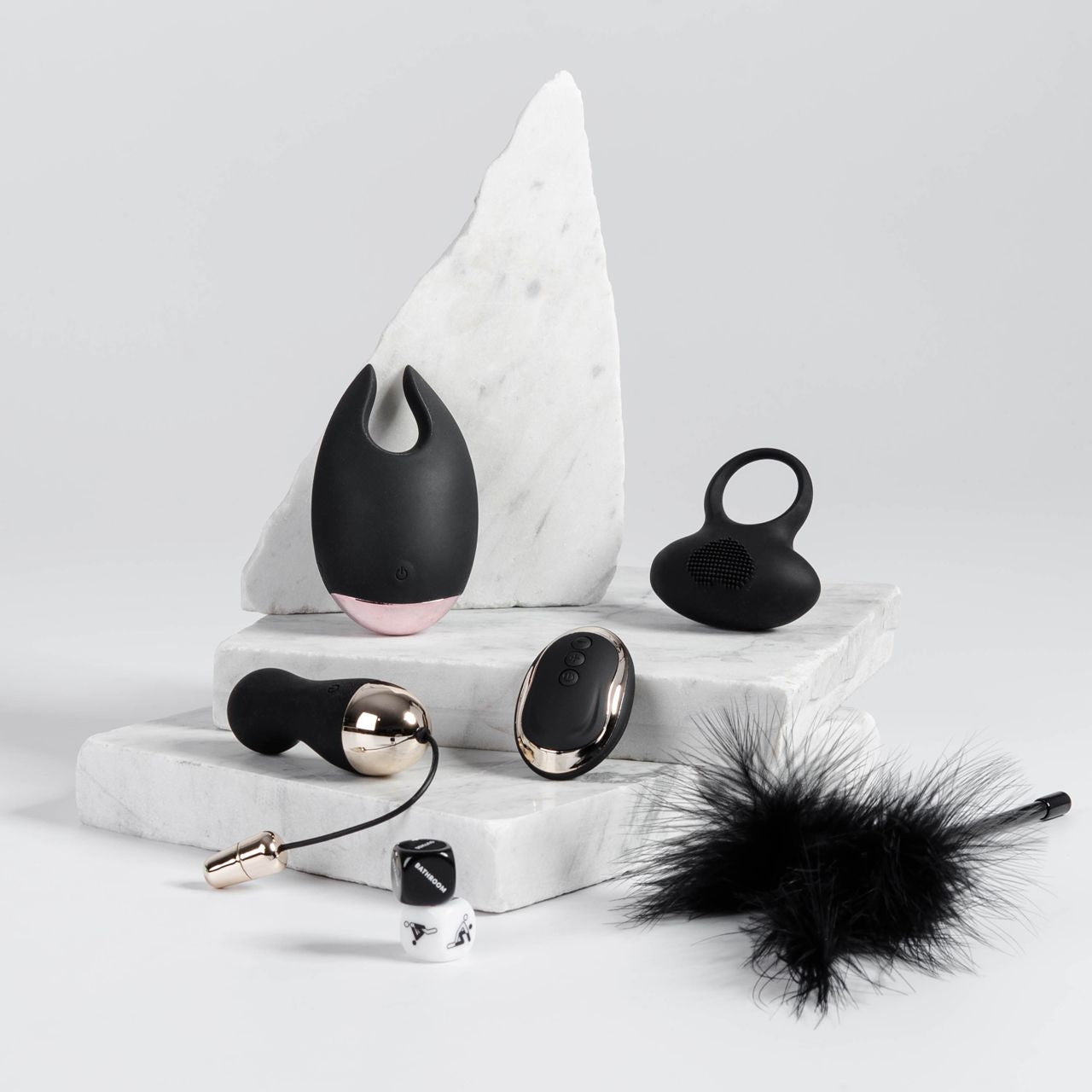 Erotyczny zestaw dla pary Loveboxxx prezent dla pary