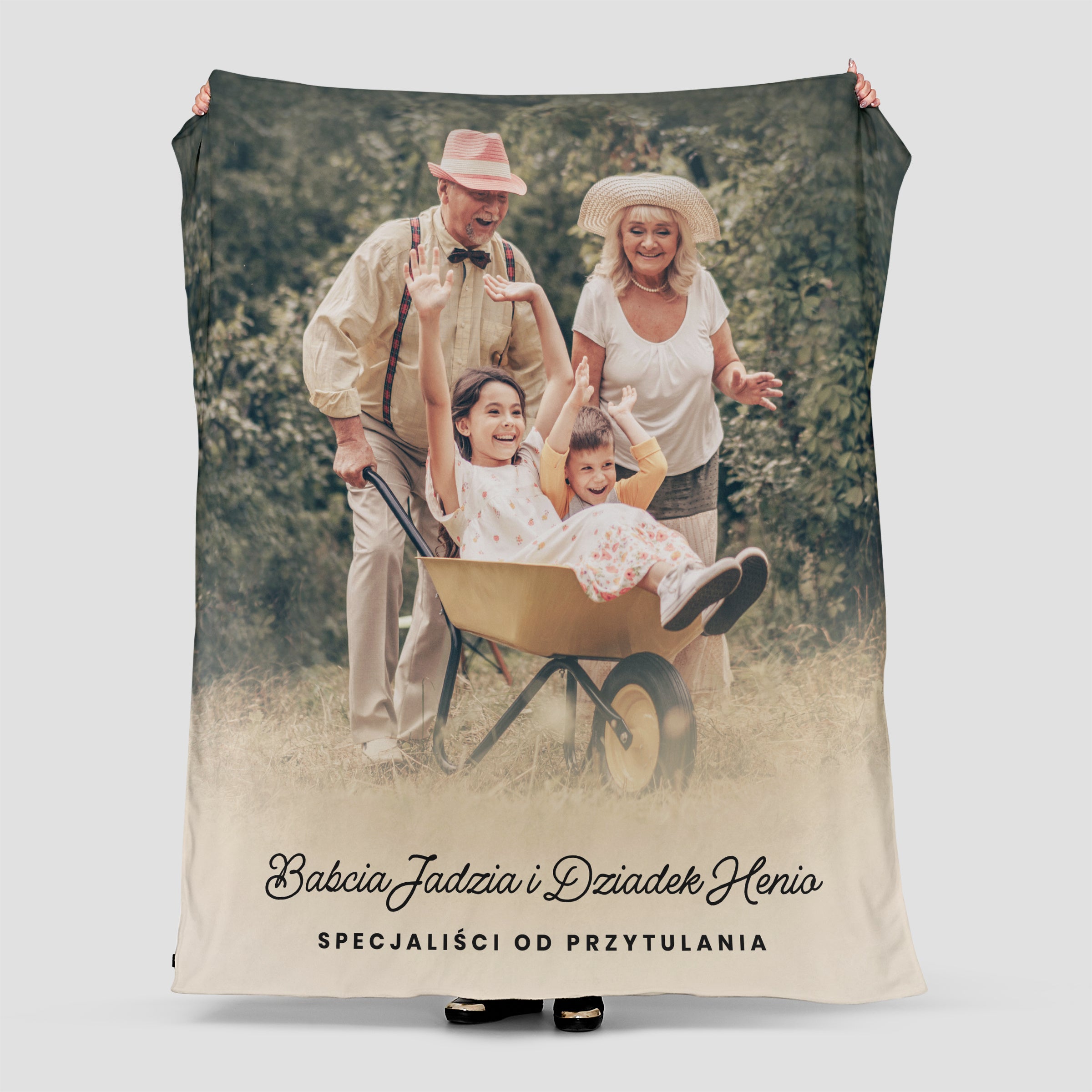 Personalizowany koc ze zdjęciem - prezent od wnuków dla dziadków fotokoc na Dzień Babci i Dziadka koc ze zdjęciem