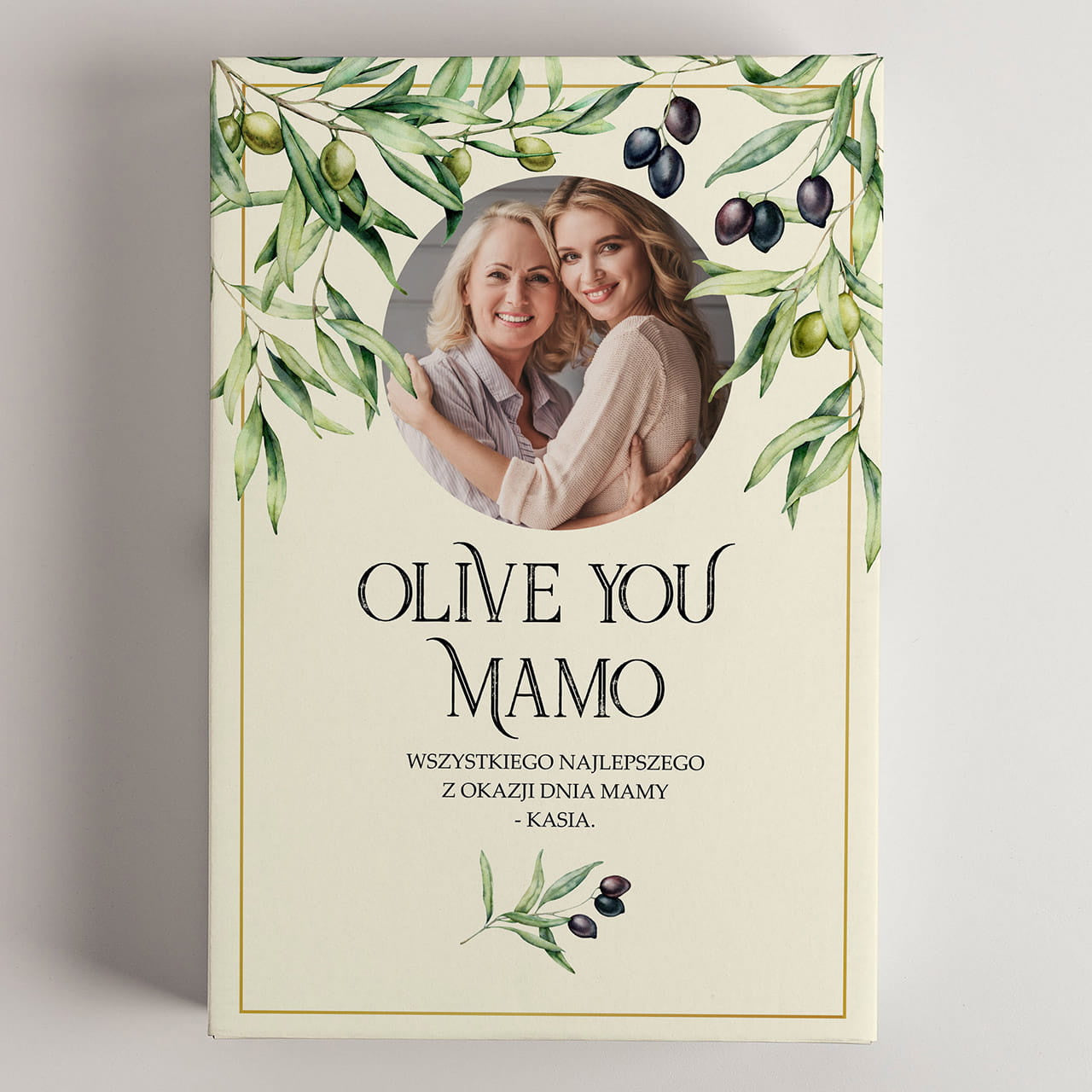 Włoska oliwa z deską na prezent z okazji Dnia Mamy praktyczny prezent dla mamy z okazji Dnia Matki