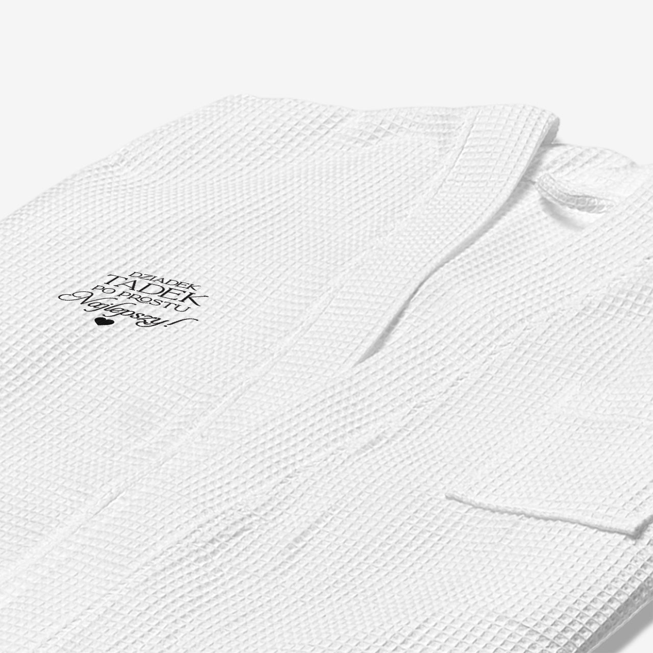 Biały szlafork dla dziadka z haftem