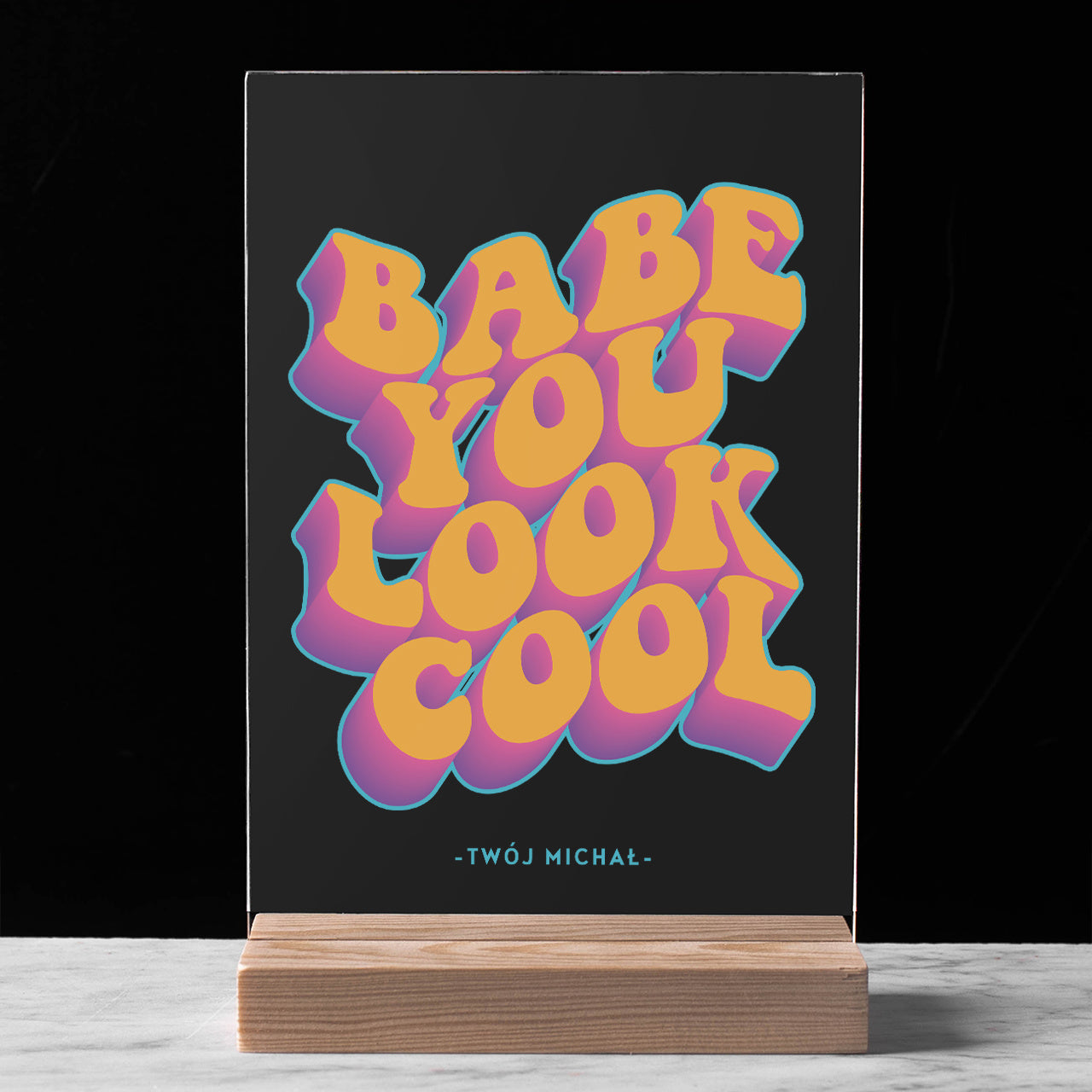 Personalizowana statuetka dla dziewczyny - look cool