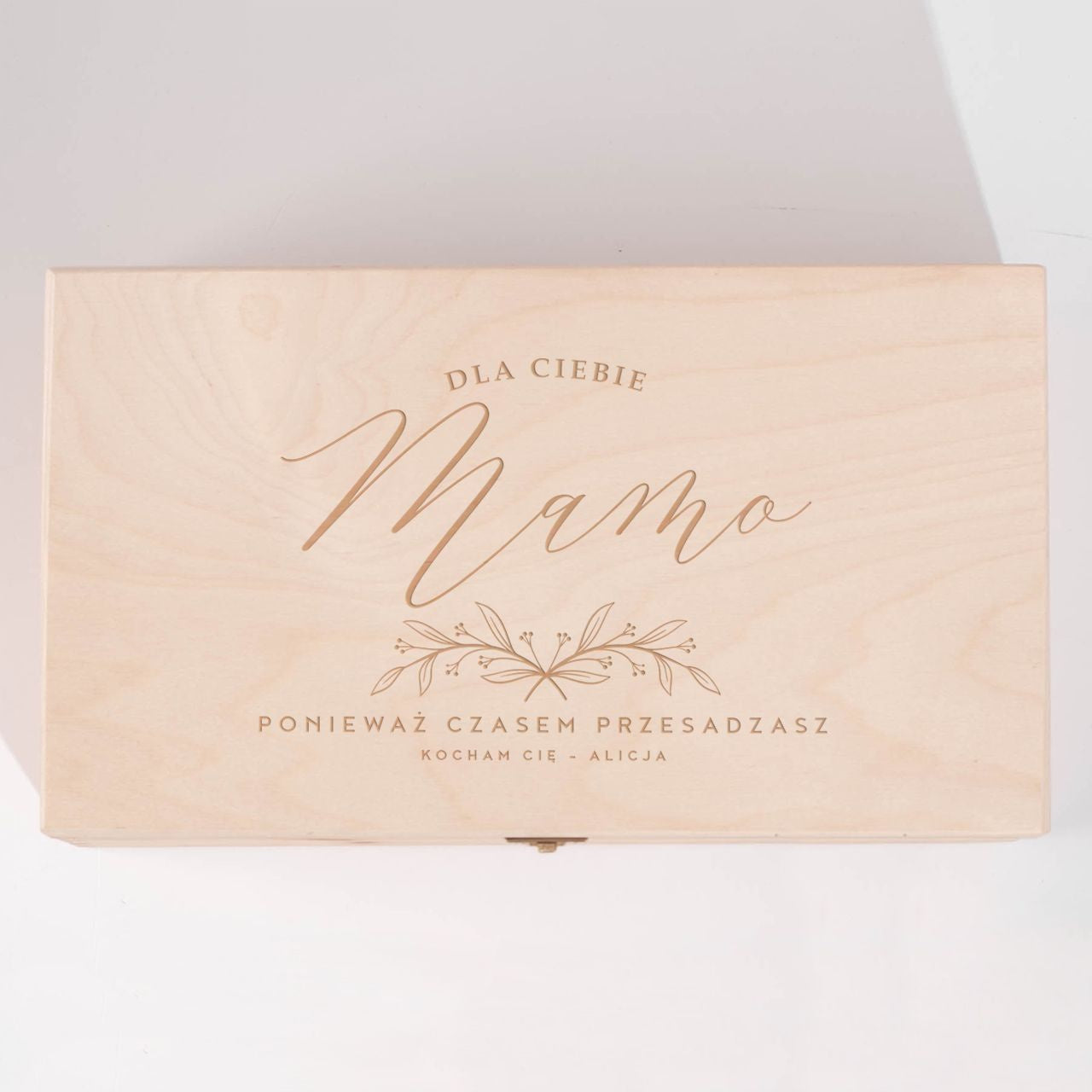 Zestaw narzędzi ogordowych w grawerowanej skrzynce - prezent dla mamy